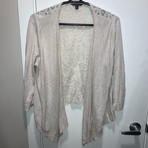 Gorgeous and Comfy Lace Cardigan - Picture 2 of 3